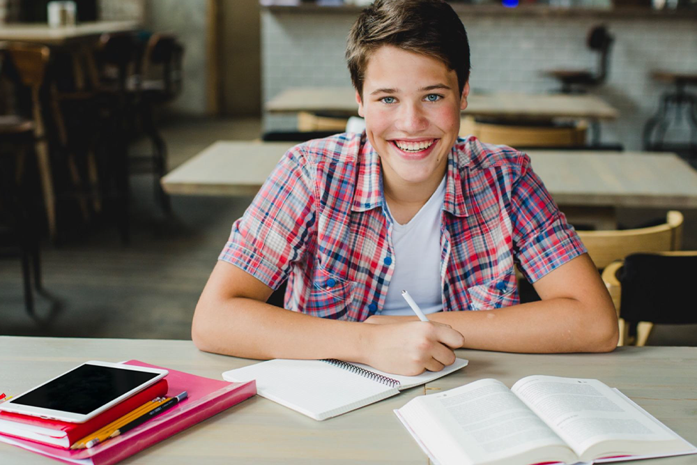 How to Support Your Teen with Learning Differences in the College Admissions Process